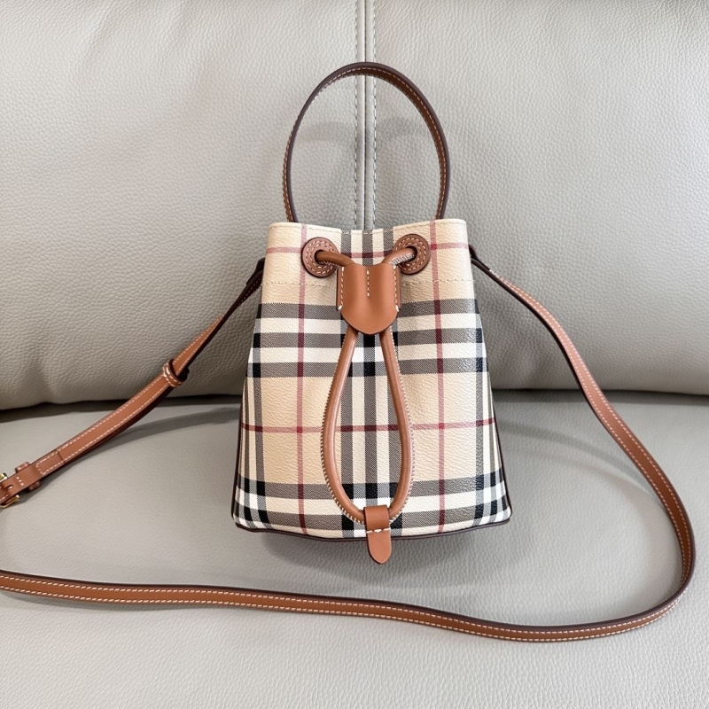 Bv*b*rry bucket bags